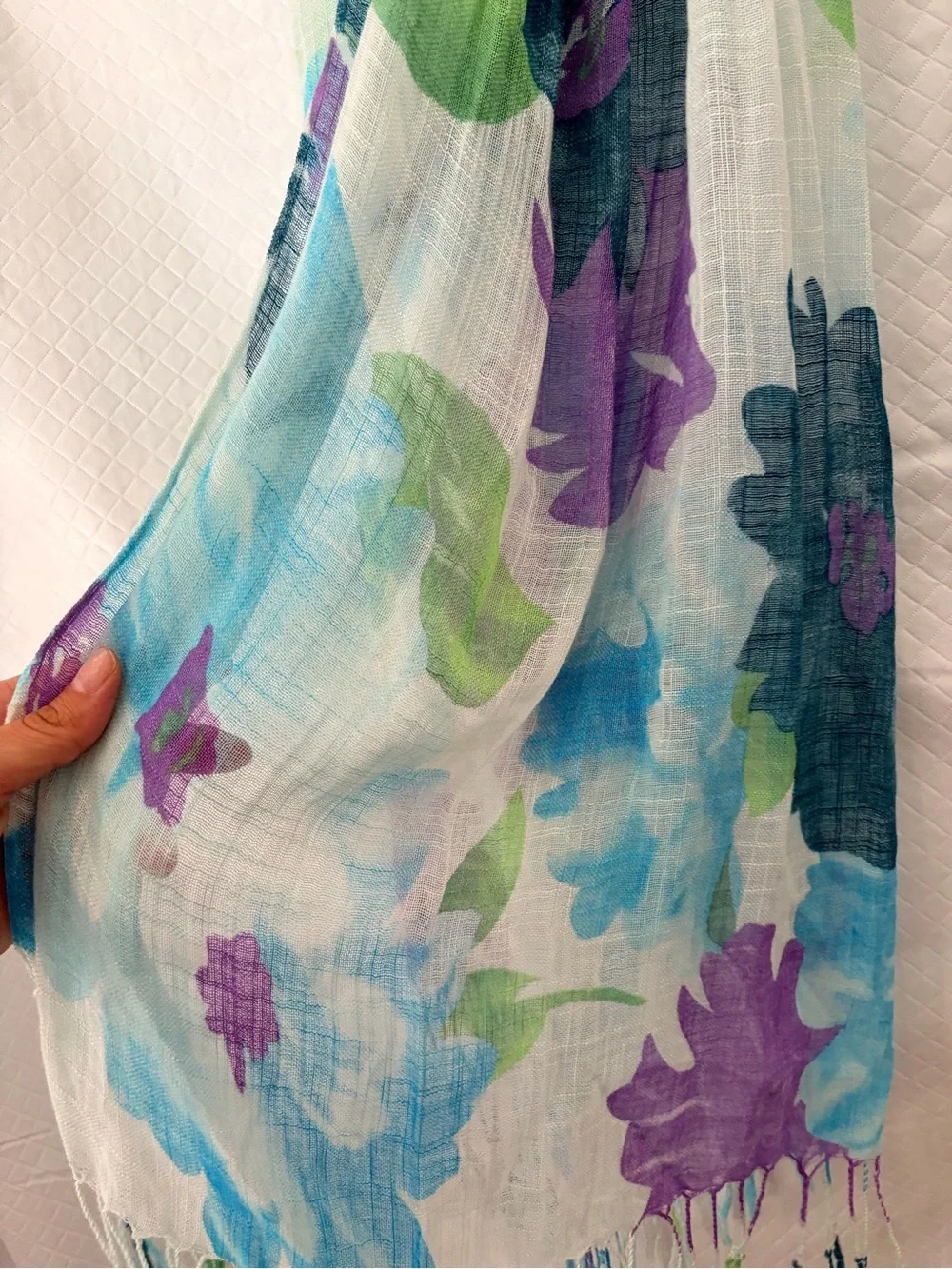 Lightweight Floral Print Scarf in Blue & Purple